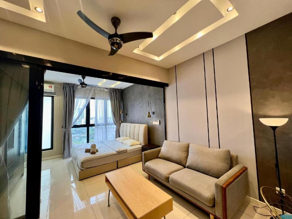 Highpark Suites In Petaling Jaya, Kelana Jaya By Plush Kampong Baharu Sungai Way المظهر الخارجي الصورة