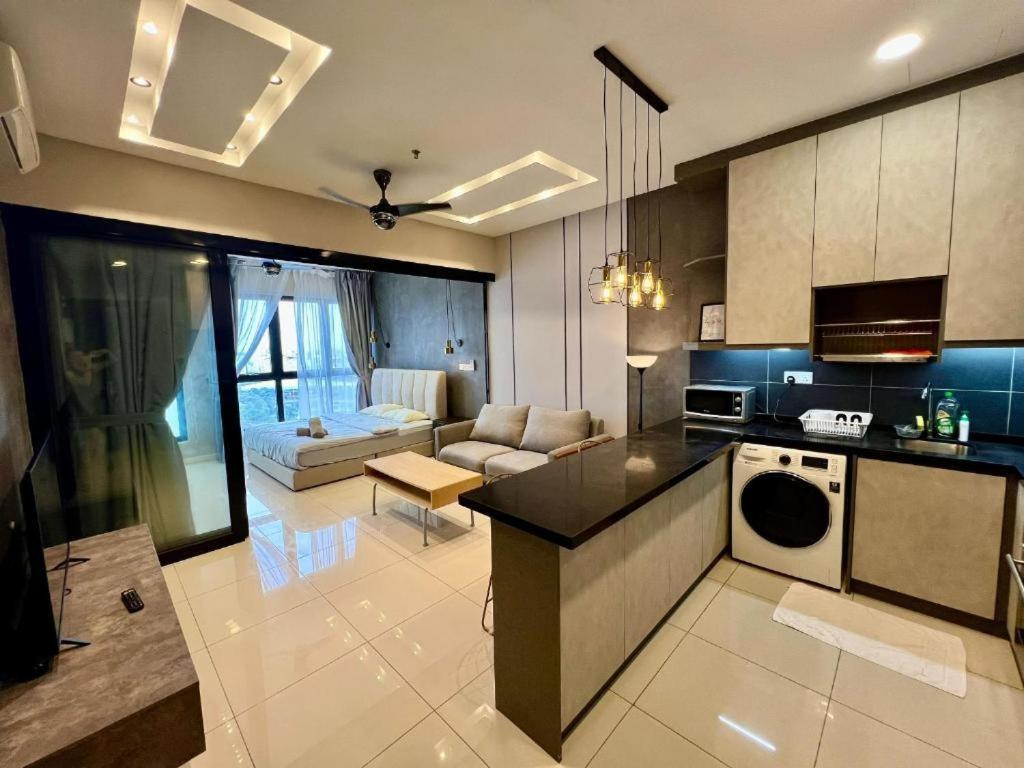 Highpark Suites In Petaling Jaya, Kelana Jaya By Plush Kampong Baharu Sungai Way المظهر الخارجي الصورة