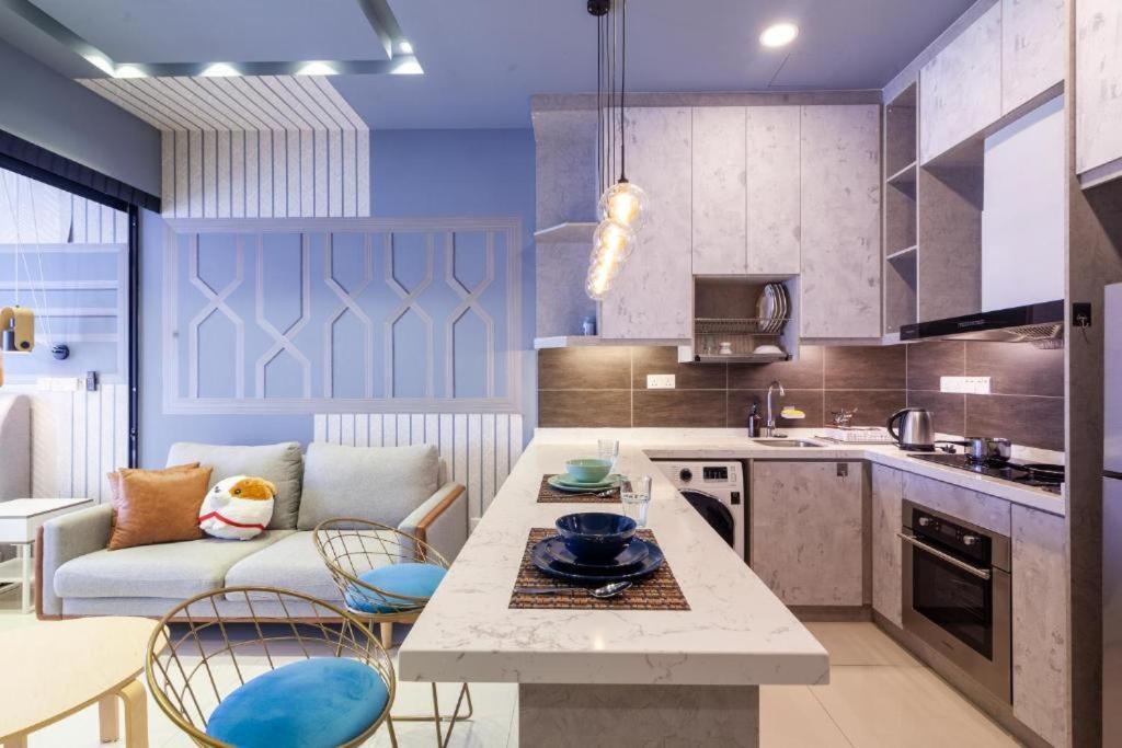 Highpark Suites In Petaling Jaya, Kelana Jaya By Plush Kampong Baharu Sungai Way المظهر الخارجي الصورة