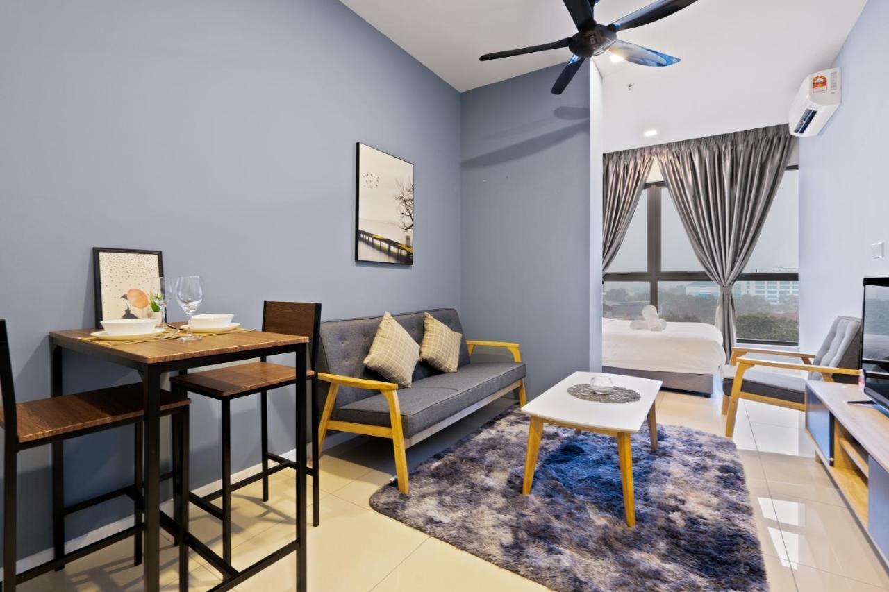 Highpark Suites In Petaling Jaya, Kelana Jaya By Plush Kampong Baharu Sungai Way المظهر الخارجي الصورة